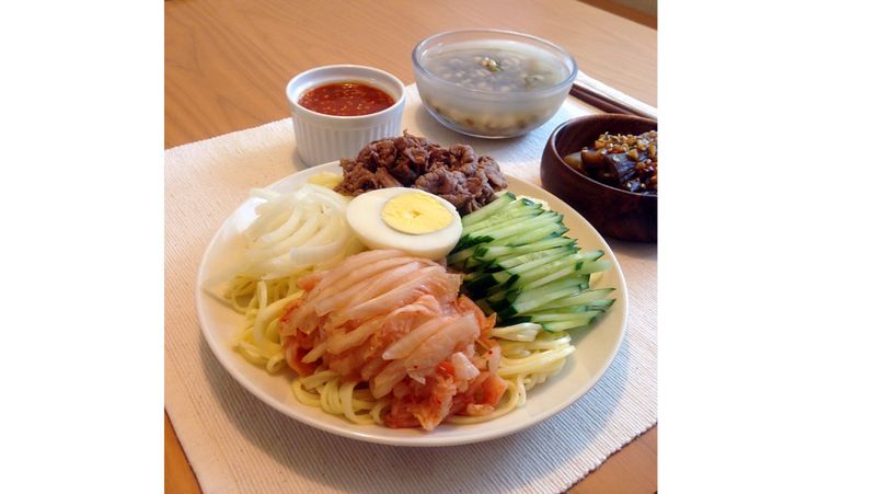 KURI's│韓式泡菜涼麵