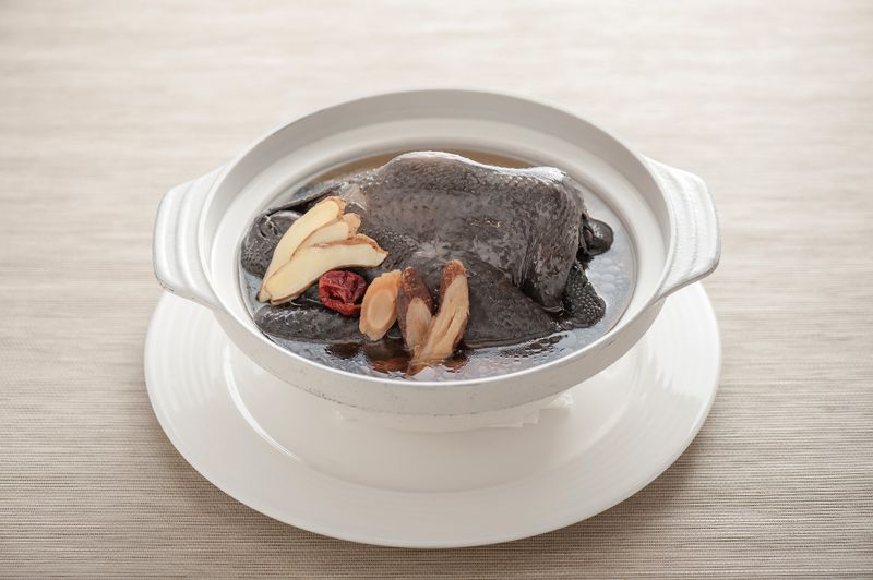 參耆烏骨雞湯