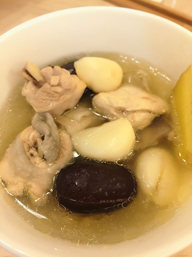 蒜頭雞湯