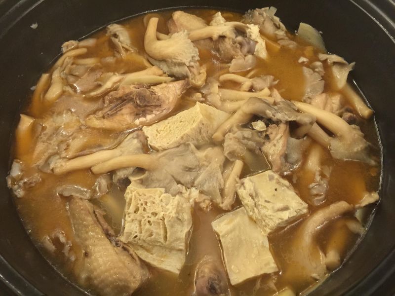 秀珍菇麻油雞