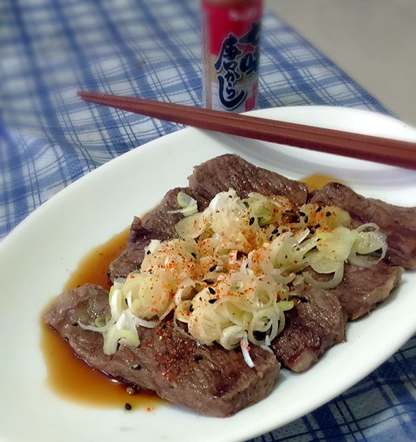 【五分鐘料理】七味粉蔥烤牛肉