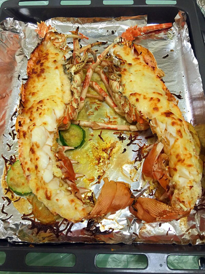 蒜香起司奶油焗法國玫瑰龍蝦