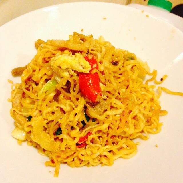 炒泡麵