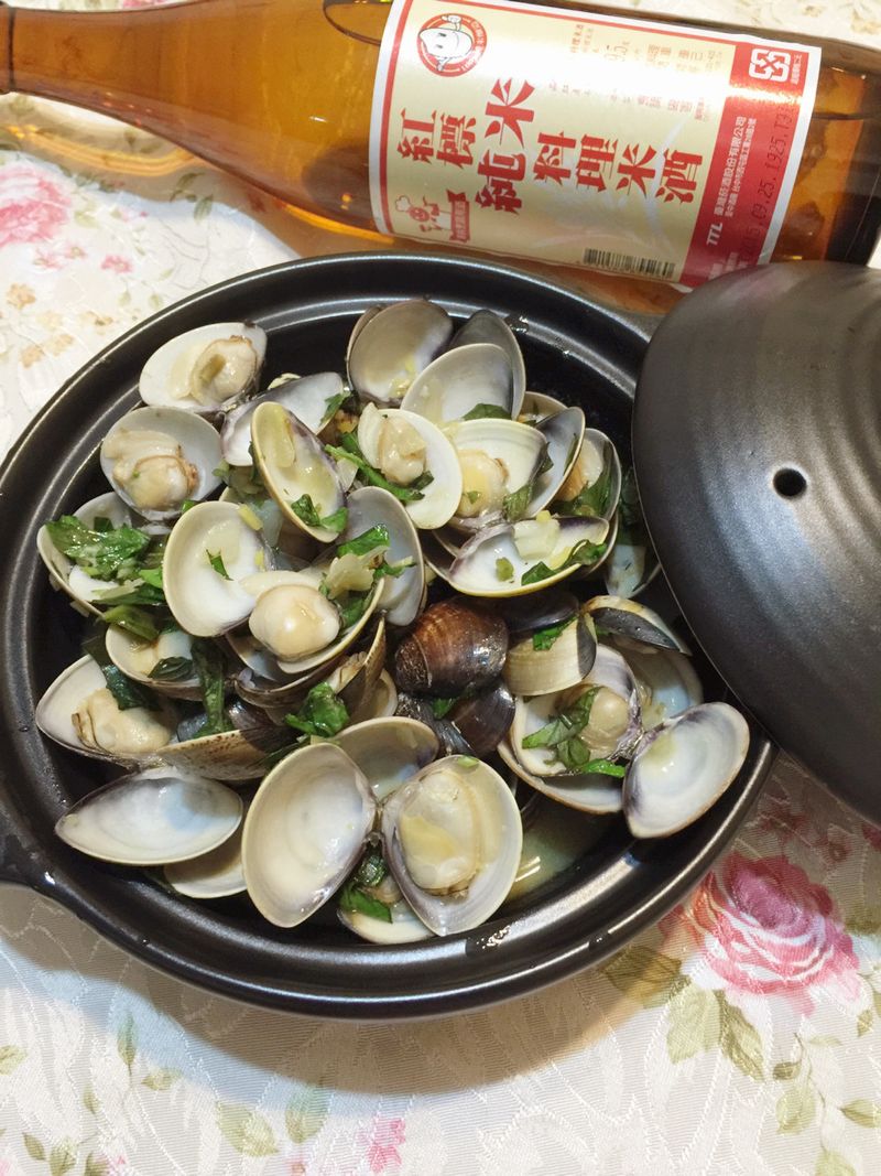 塔香酒蒸蛤蜊