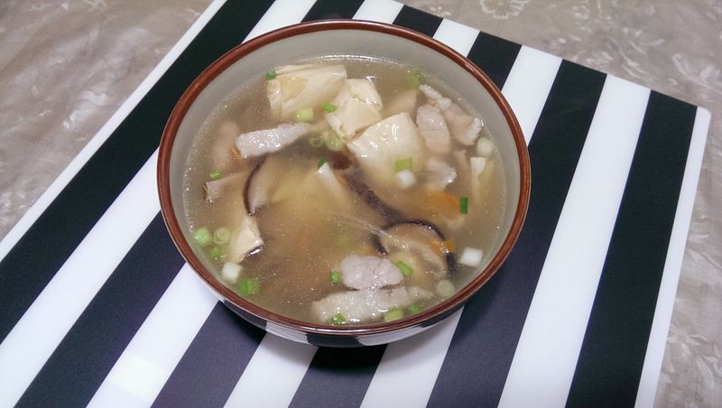 腐竹香菇赤肉湯