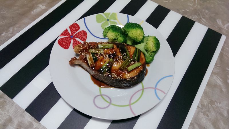 蔥燒香煎鮭魚