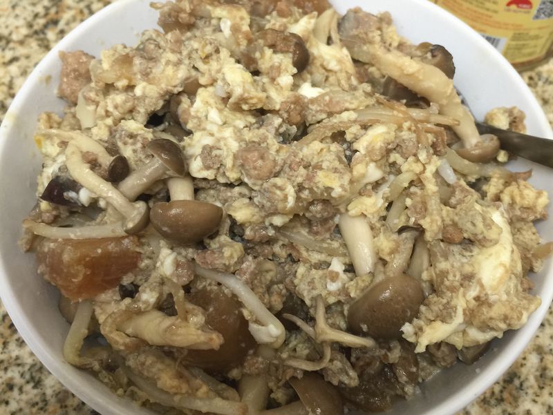 肉燥丼蓋飯