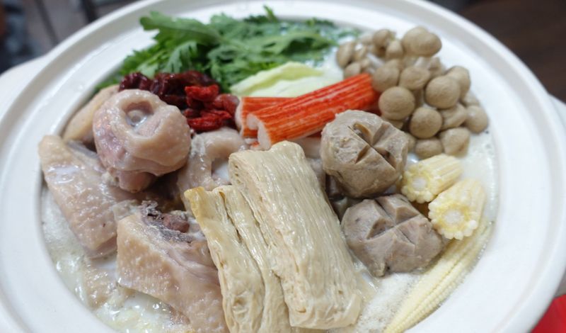 新手不敗-滑嫩雞肉豆漿鍋
