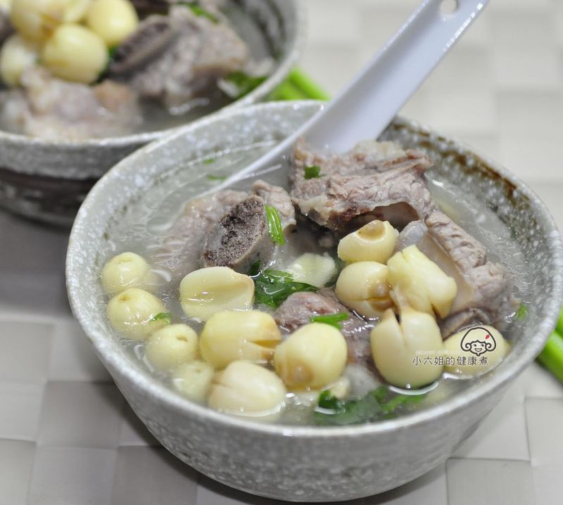 蓮子排骨湯(電鍋煮湯)