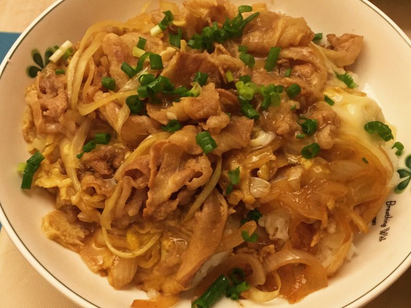 牛肉丼飯
