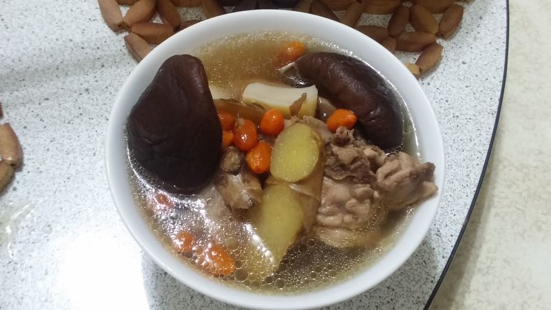 十全香菇雞湯