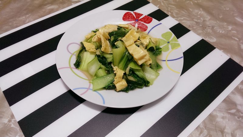 腐竹炒青江菜