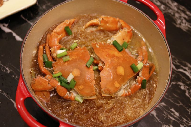 鮮味十足・螃蟹粉絲煲~