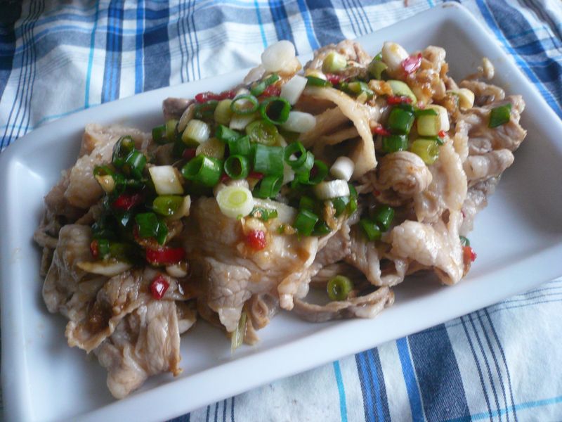 涼拌豚肉