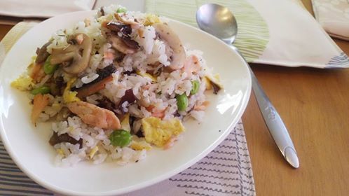 迷迭香蘑菇鮭魚炒飯