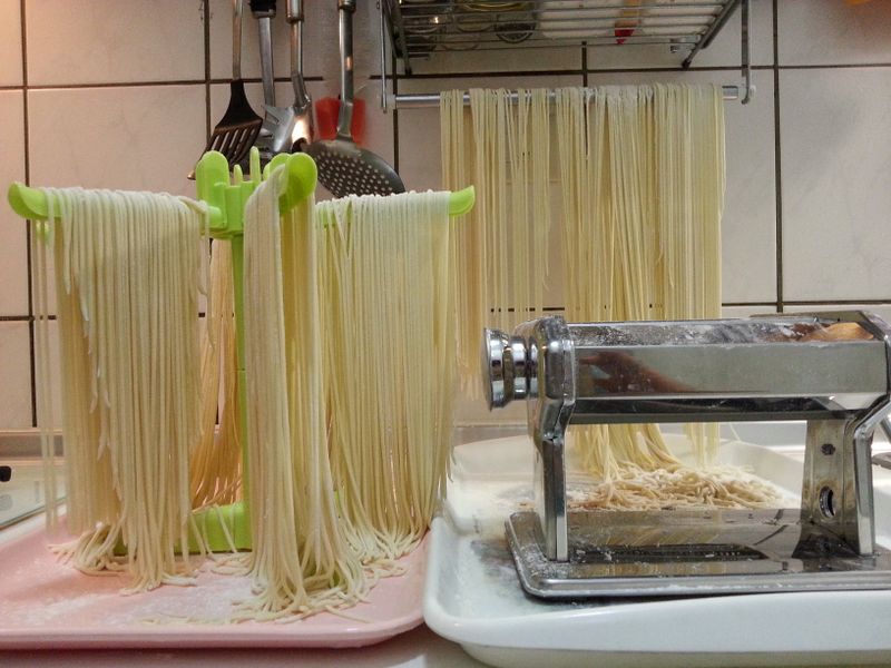 雞蛋麵條製作