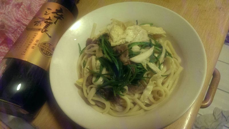 水蓮菇菇蛋炒麵 「淬釀真心食堂」