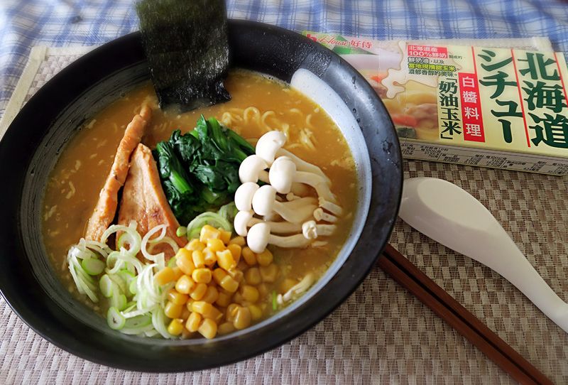 奶油味增拉麵【好侍北海道白醬料理】