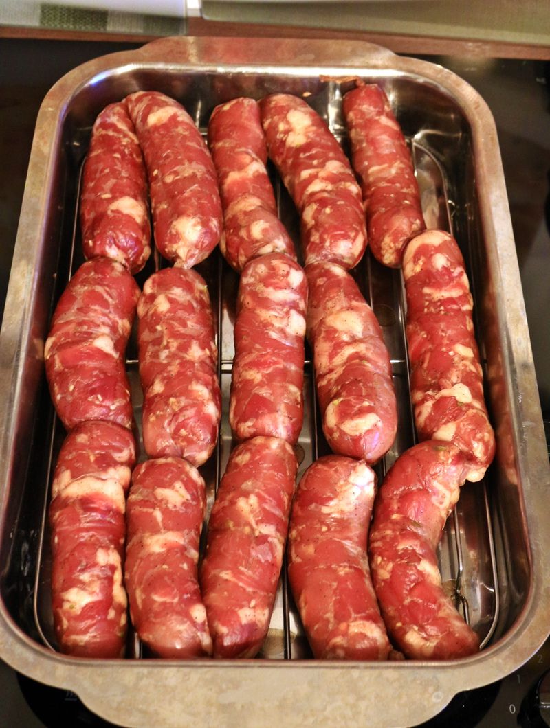 自製: 蒜味香腸