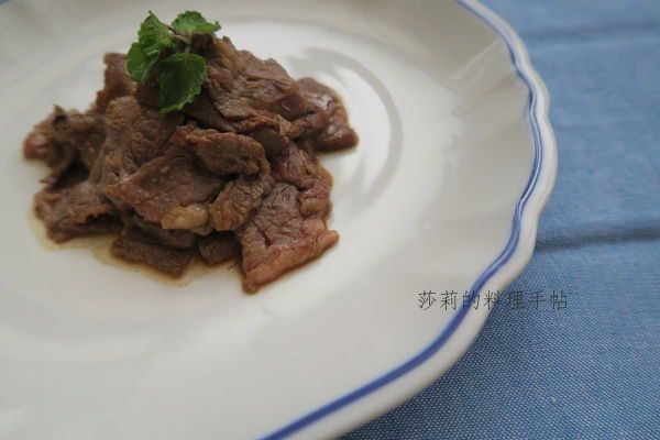 日式涮牛肉，滑嫩的口感讓你一口接一口