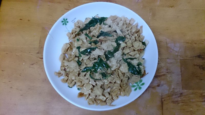 九層塔炒豆皮