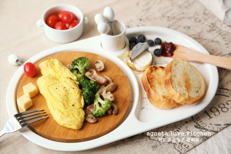 輕食風胖胖歐姆蛋。HOLA幸福食堂