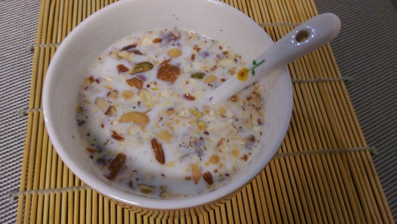 かにの燕麥堅果飲