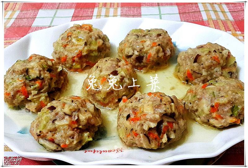 芹菜香菇丸子