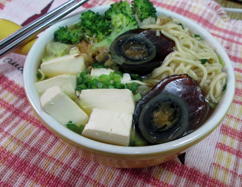 皮蛋豆腐拉麵