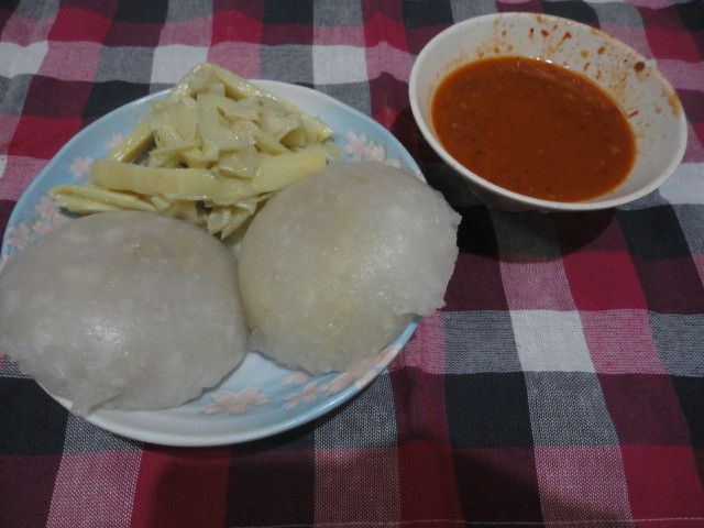 電鍋料理:蒸"肉圓"(蕃茄醬懶人料理)