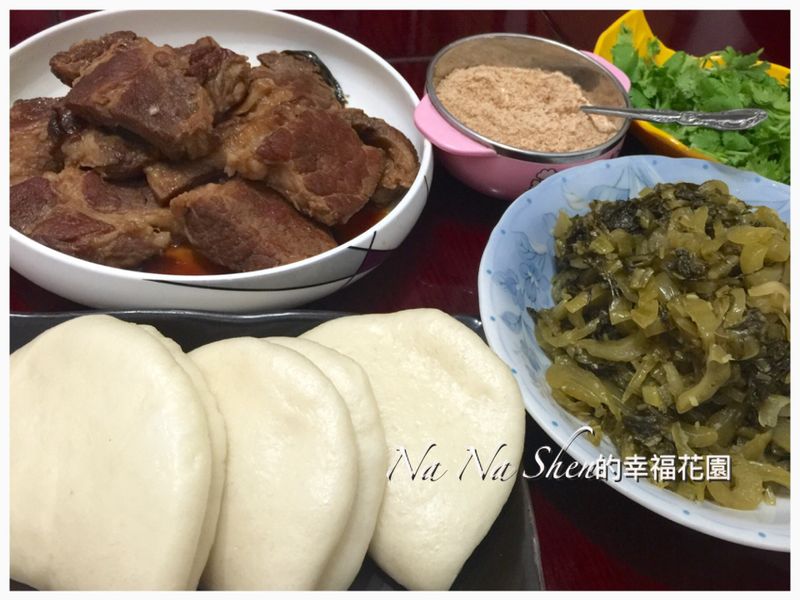 刈包【滷肉】