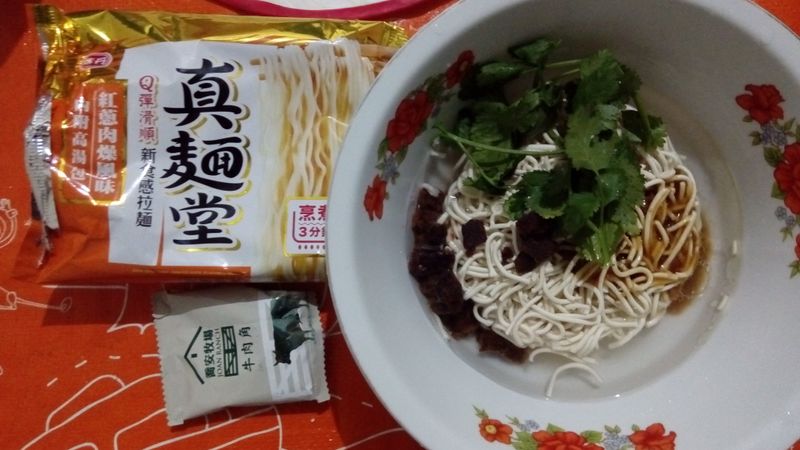 速成牛肉拉麵