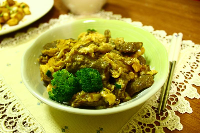 一個人的簡單料理★滑蛋牛肉★