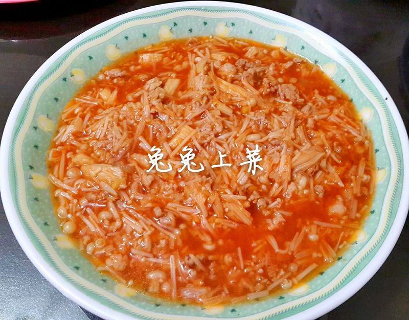 茄汁金針菇肉醬
