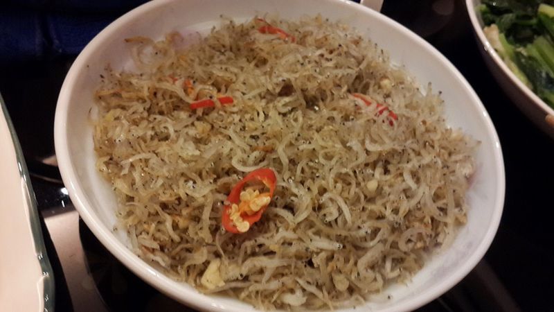 蒜煸吻拉魚