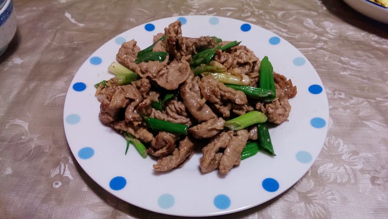 滑嫩蔥爆牛肉片