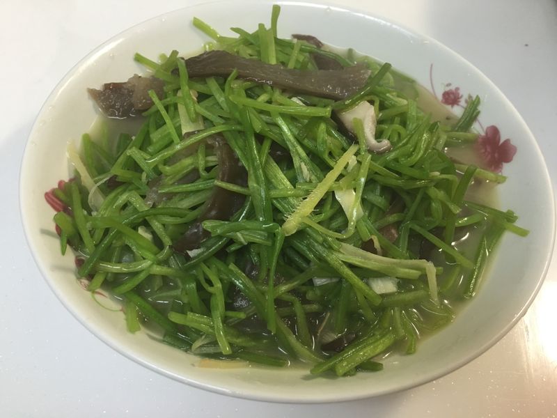 清炒水蓮菜