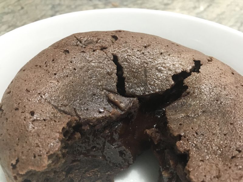 ［免磅秤］湘琴也能做成功的熔岩巧克力蛋糕