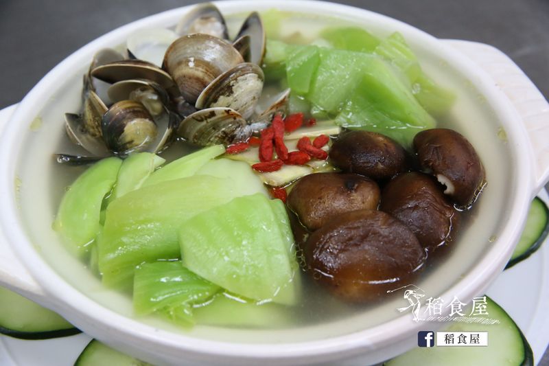 鮮味刈菜雞湯