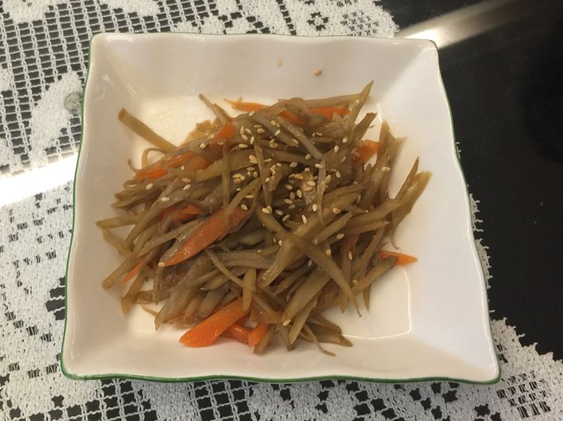 炒牛蒡絲