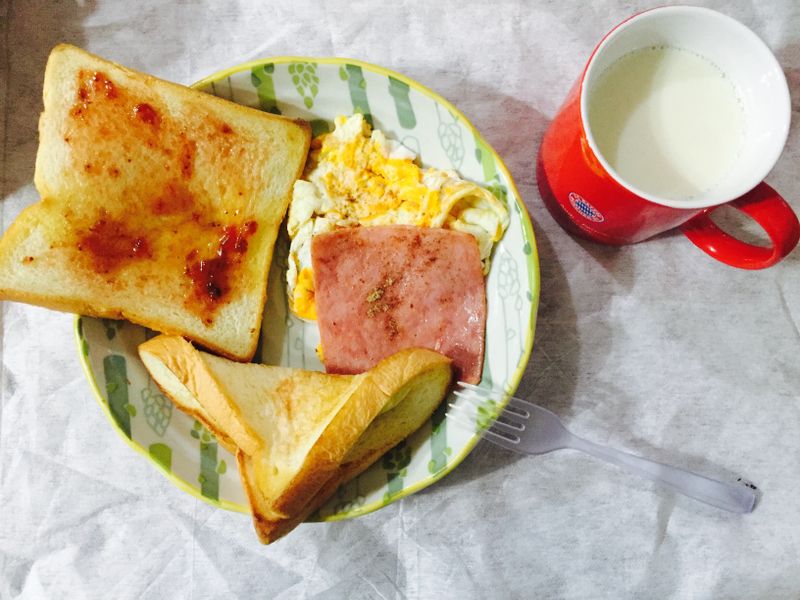Breakfast time