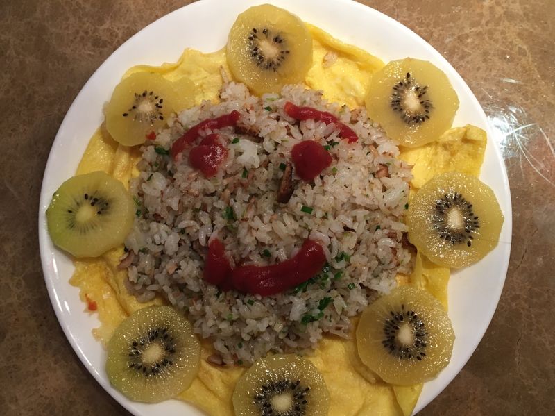 创意卡通太阳炒饭