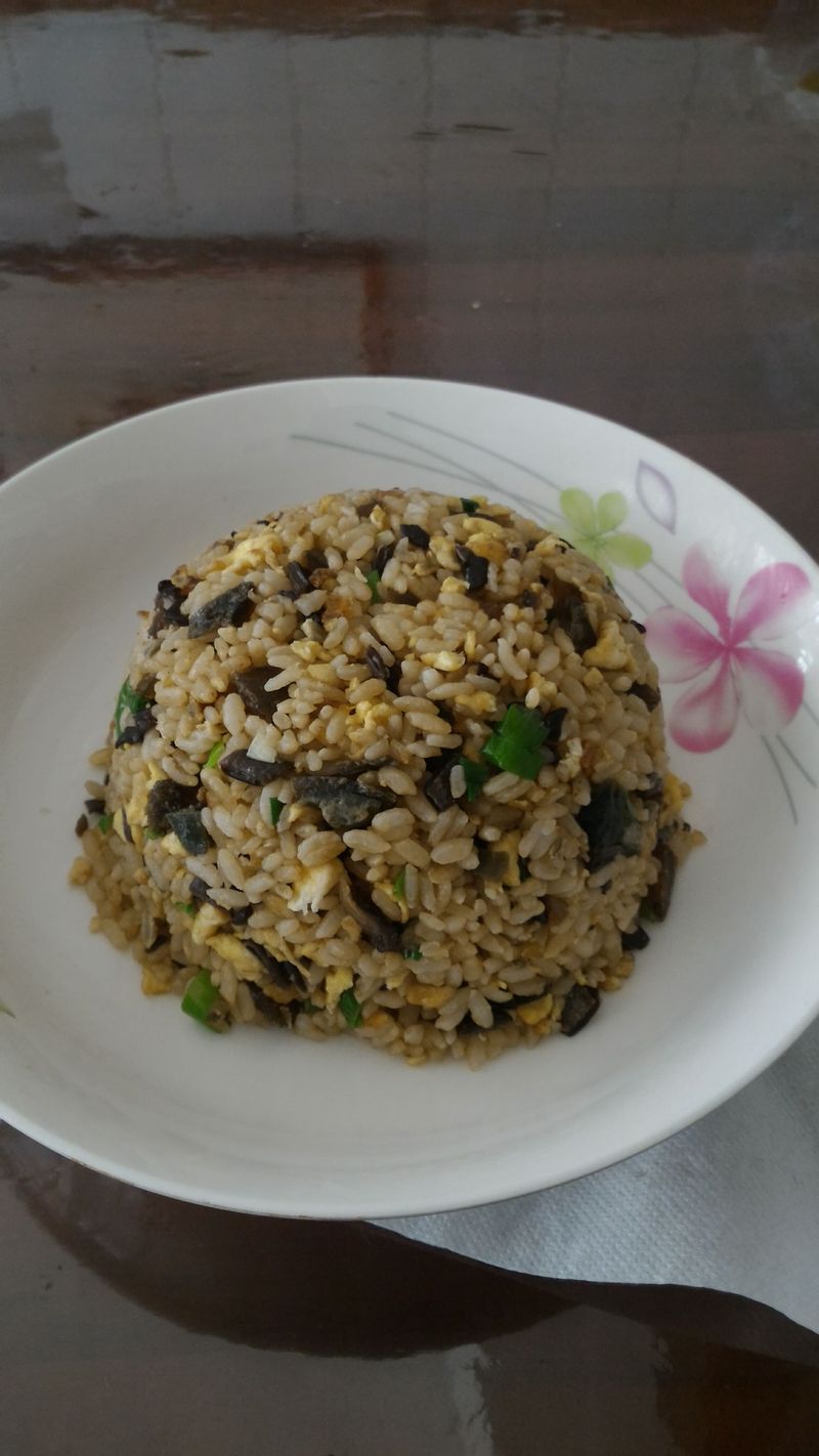 黑金炒飯