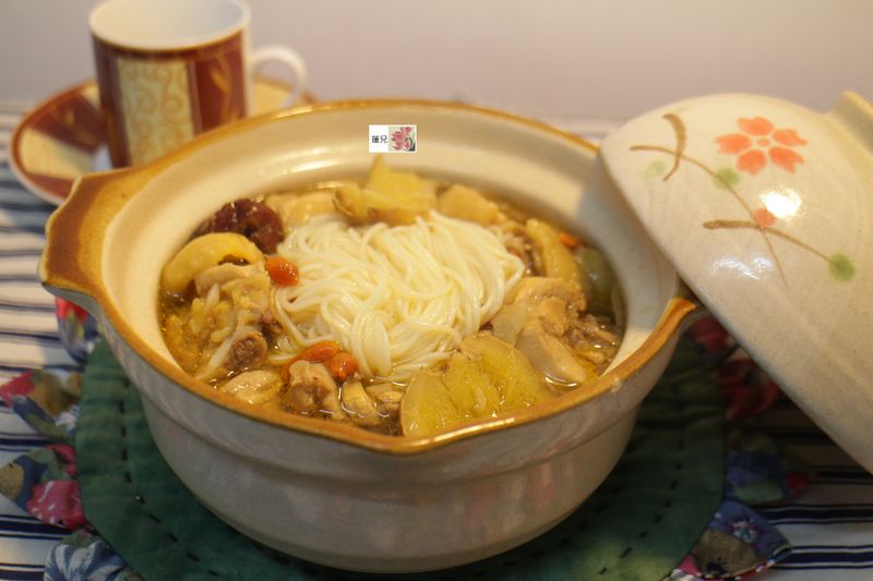 麻油雞湯&麵線