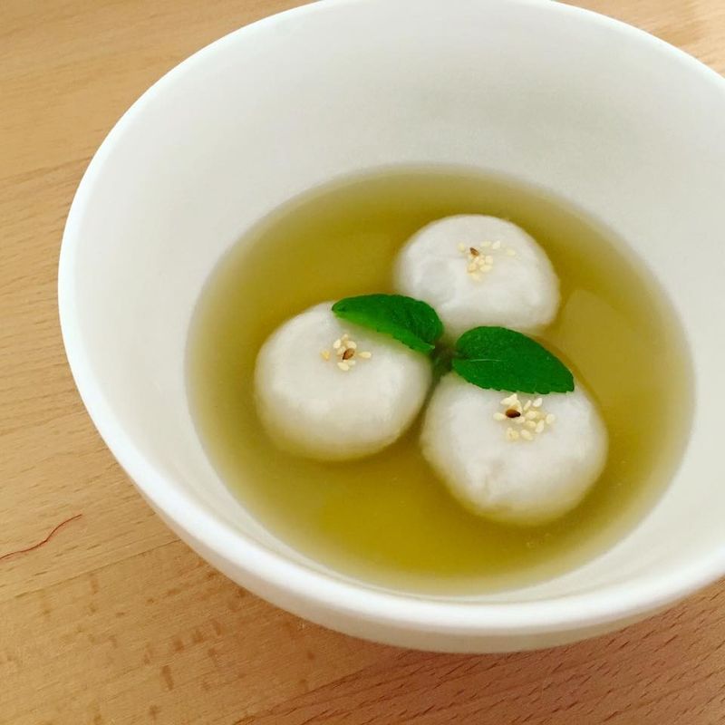 綠茶花生湯圓