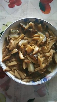 花菇燜海參