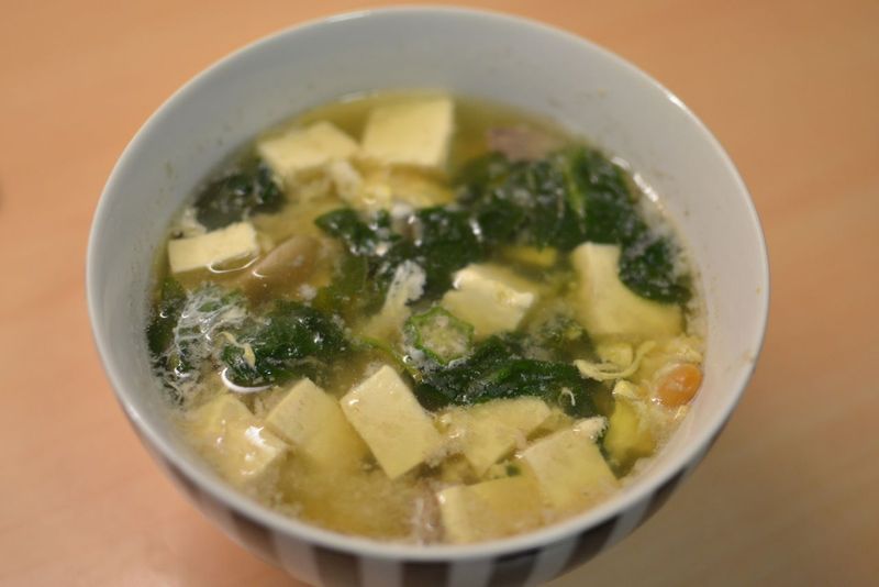 [留學生五分鐘料理] 菠菜杏鮑菇味噌湯