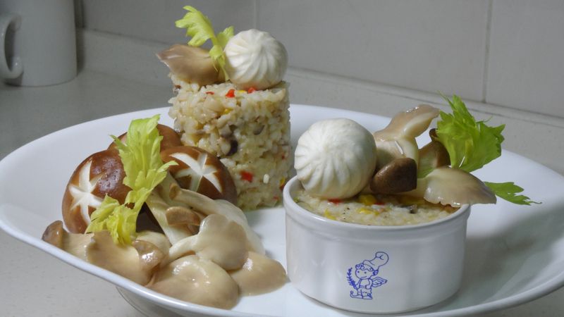 開春大賞 "全聯-新春野菇百匯燉米盅"