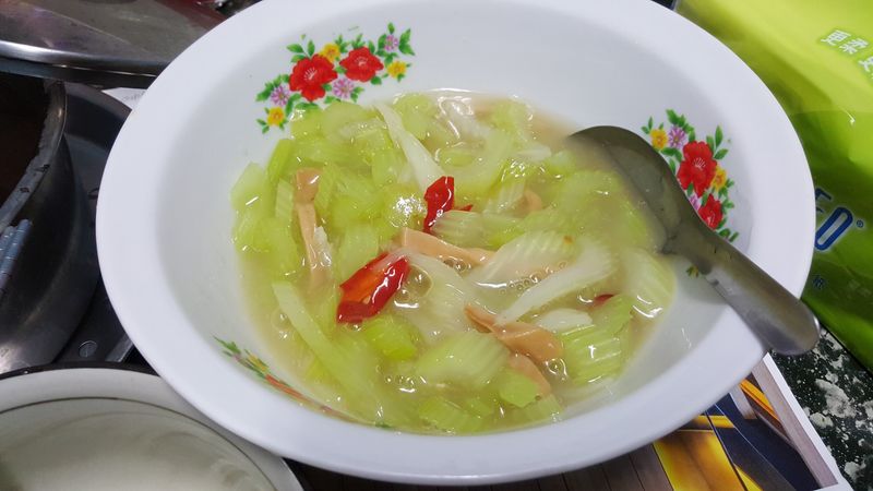 西洋芹燴杏鮑菇