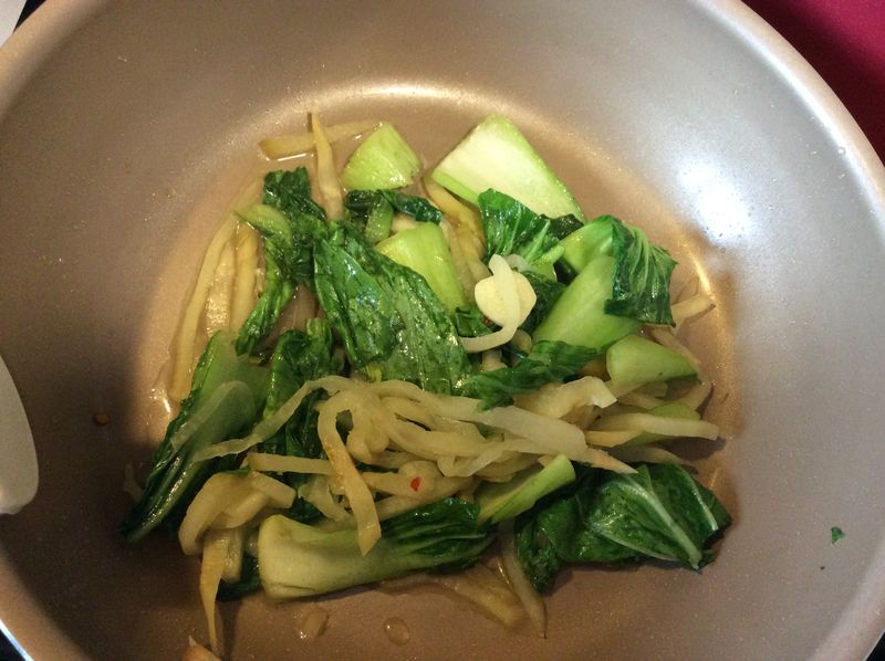 榨菜炒青江